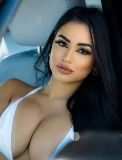 hot Escort in Bangalore 