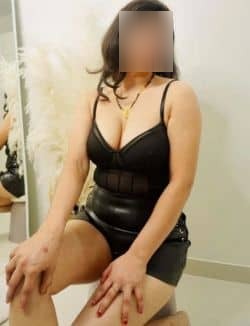 Sanjana 21 year female escort girl in Mumbai 