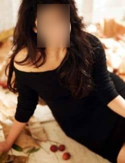 Simran 22 year call girl in Mumbai 