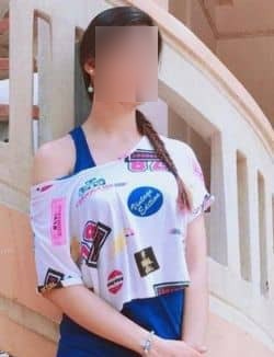 Vineeta 22 year Cheap Call Girl in Mumbai 
